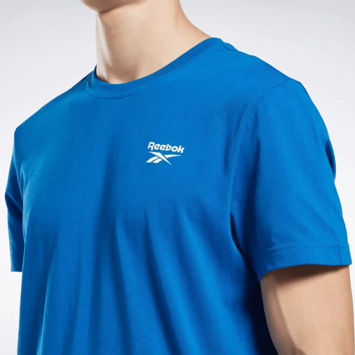 Men’s Reebok Identity Classics T-Shirt Men’s Reebok Identity Classics T-Shirt