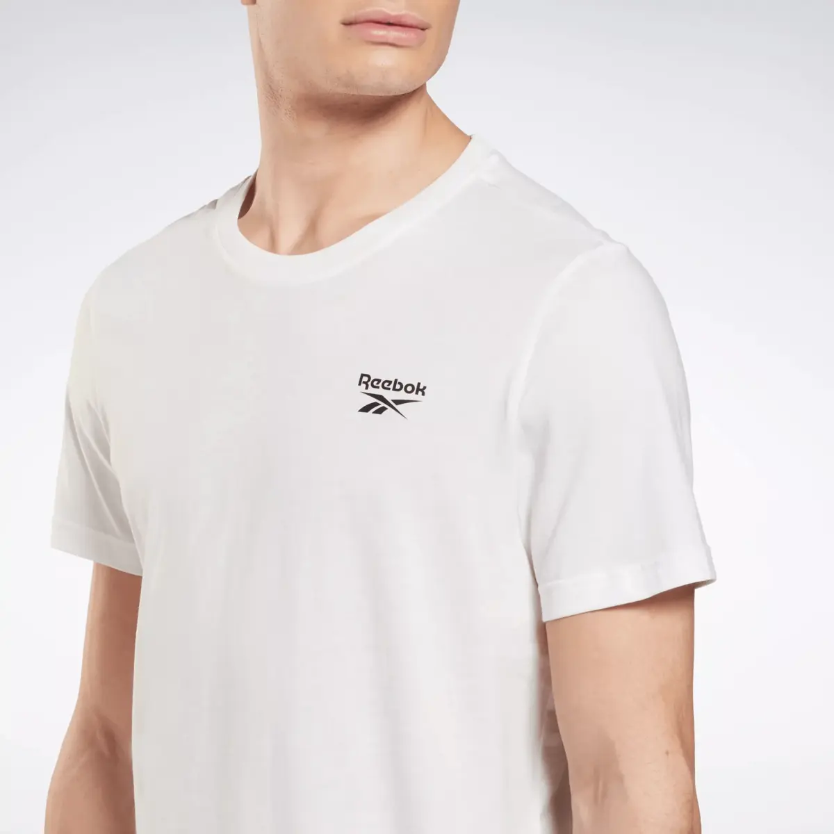 Men’s Reebok Identity Classics T-Shirt Men’s Reebok Identity Classics T-Shirt