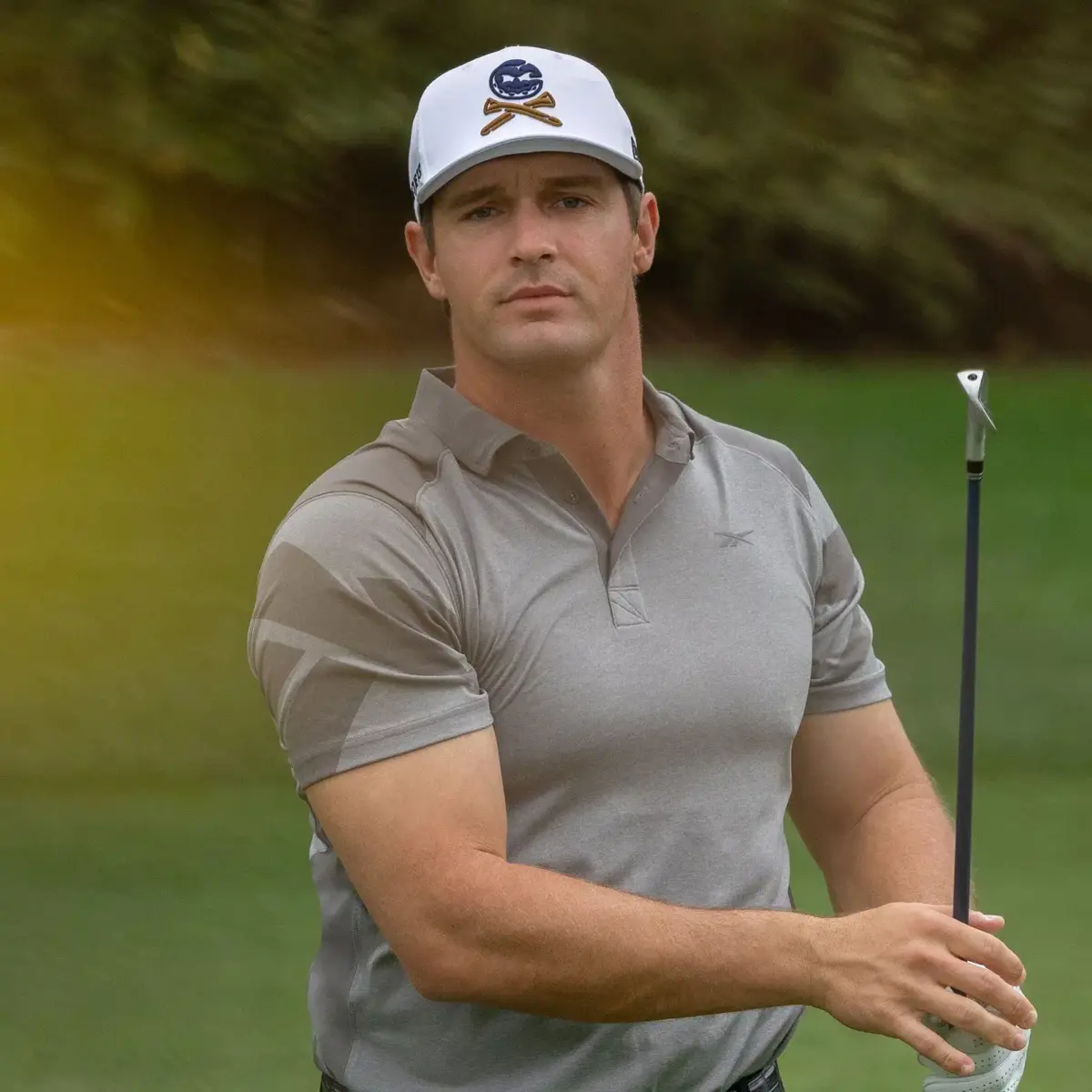 Men’s Short Sleeve Signature Vector Sleeve Polo Shirt