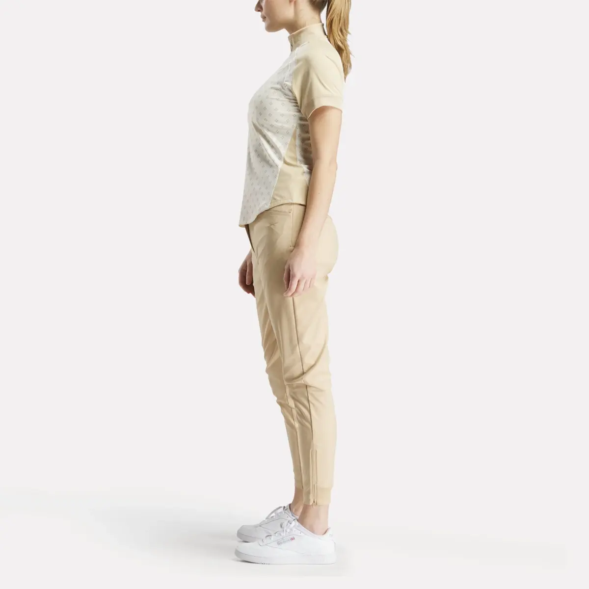 Women’s Short Sleeve 1/4 Zip Mini Argyle Print Top Women’s Short Sleeve 1/4 Zip Mini Argyle Print Top